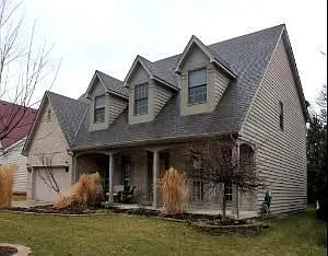 24W585 Eugenia Dr photo 1