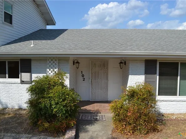 102 E Mimosa Cir, San Marcos, TX 78666