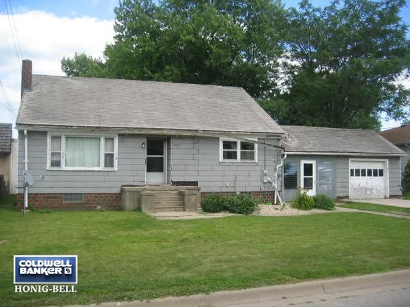 1121 N Otter Creek Rd, Streator, IL 61364