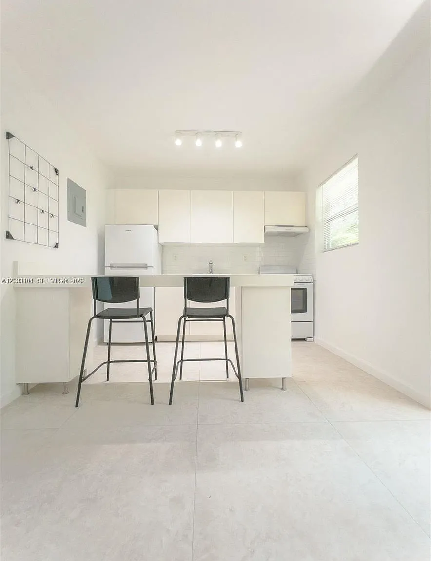 Frow Homestead — Photo 3