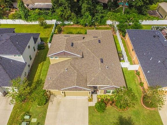 2nd image of 313 Parsons Woods Dr