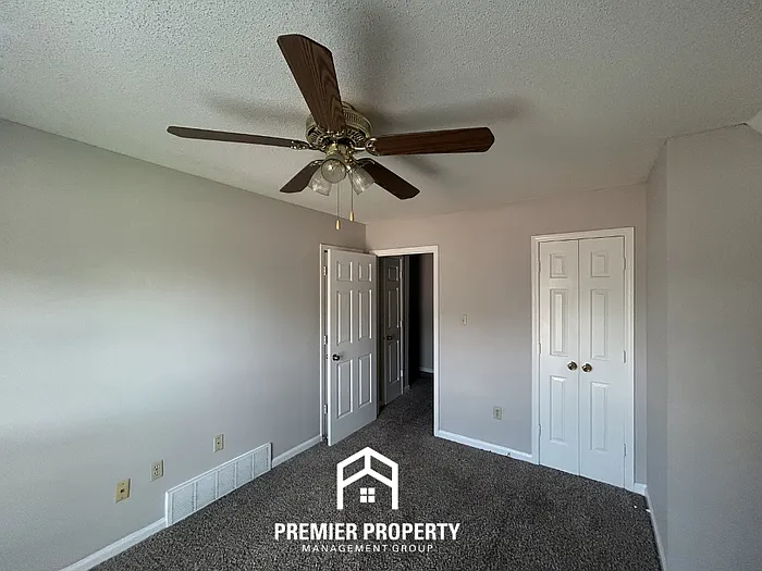 4985 Barrington Cv — Photo 20