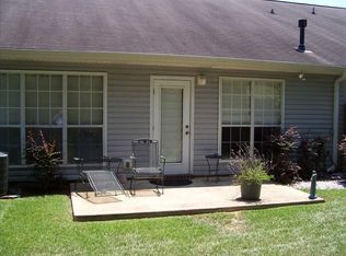 654 Spring Lake Dr E, Mobile, AL 36695