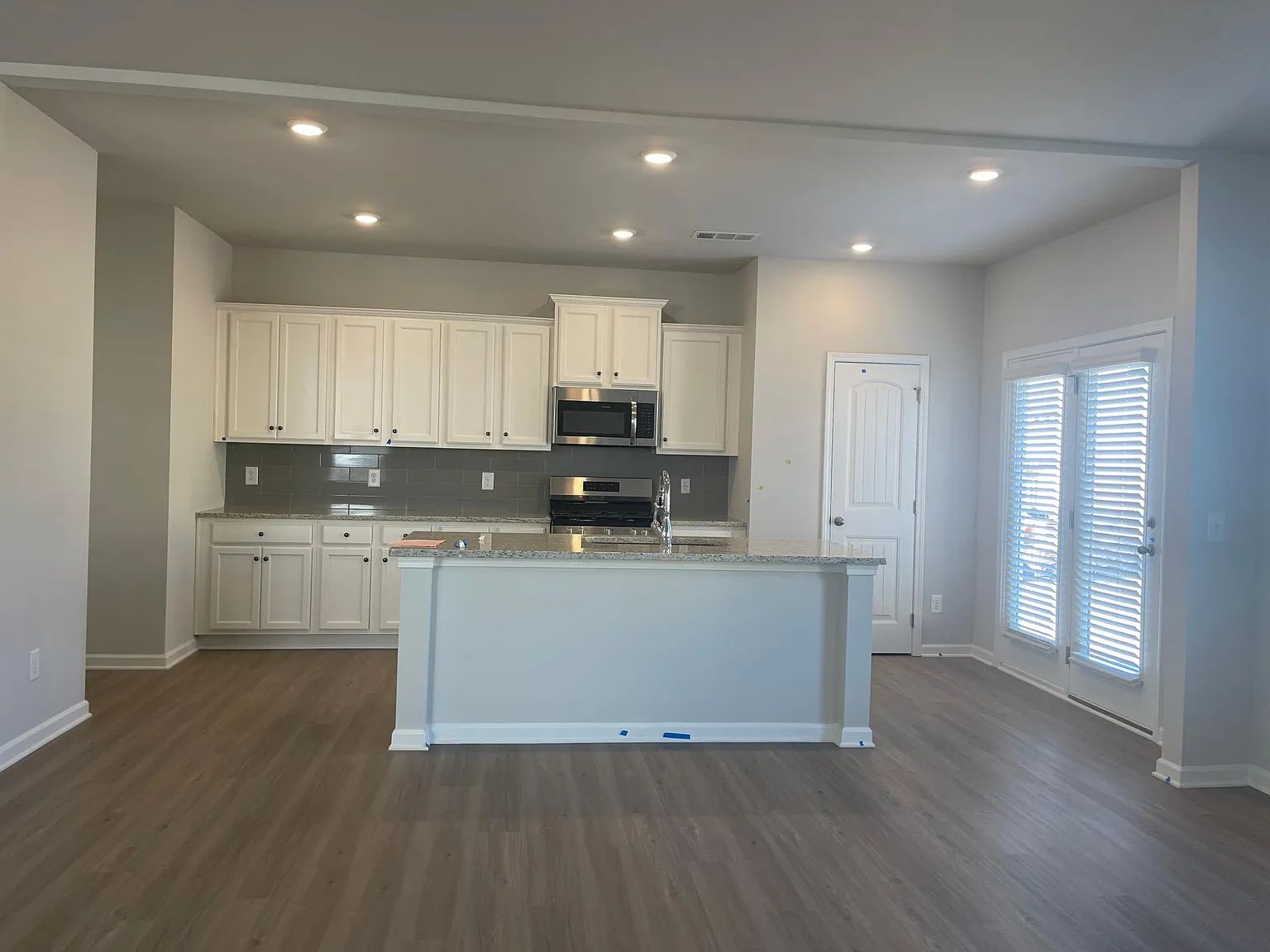9 Pineview Dr — Photo 2