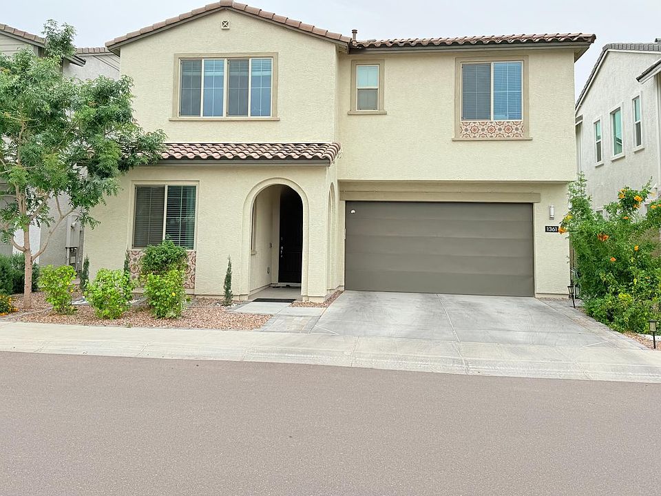 1st image of 1361 W Coyote Dr