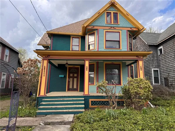 809 Linden St, Sharon, PA 16146