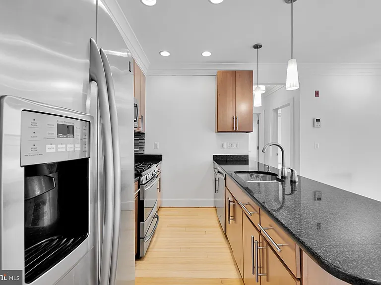 449 R St NW #101 — Photo 13