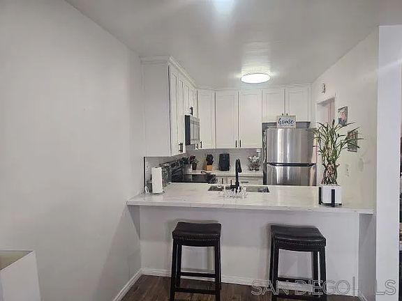 5th image of 6924 Hyde Park Dr Unit 314