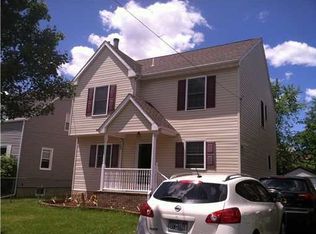 198 Clinton St, Woodbridge, NJ 07095