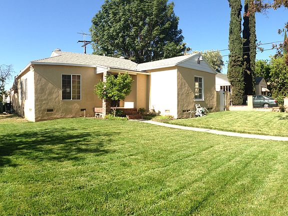 2nd image of 15202 Cantara St