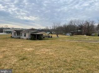 165 Red Hill Rd, New Oxford, PA 17350