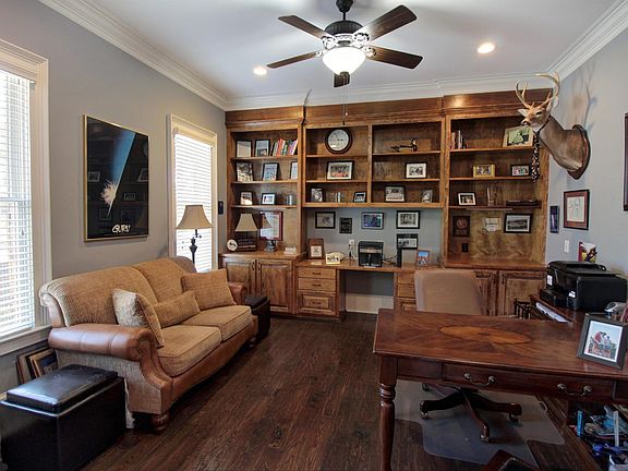 5th image of 149 Sanibel Cir