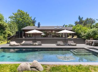 15 Peninsula Dr, Sag Harbor, NY 11963