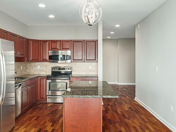 3rd image of 901 N Penn St Unit 1405