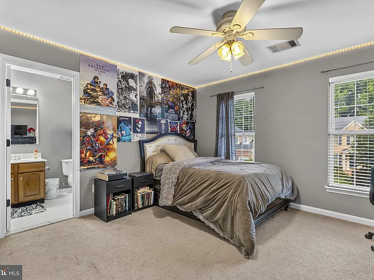 8147 Cancun Ct — Photo 33