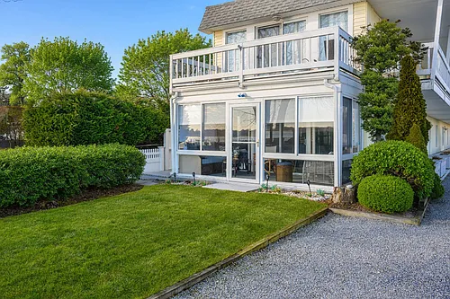30 Little Neck Rd #18 Photo 1