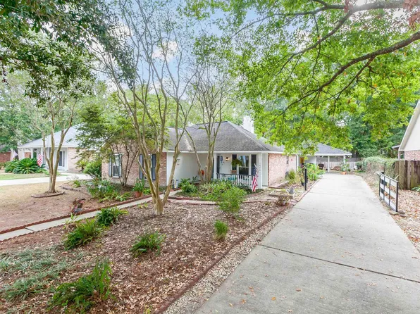 1626 Hobbiton Rd, Baton Rouge, LA 70810