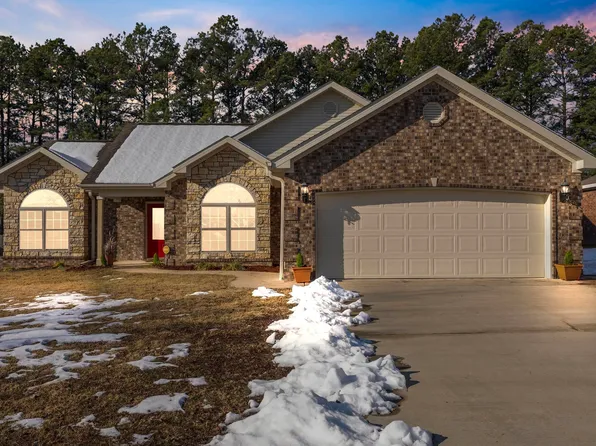 424 Sunshine Ln, Redfield, AR 72132
