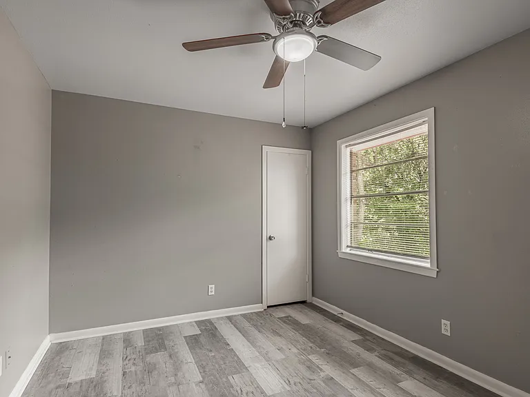 818 University Ave #7 — Photo 15