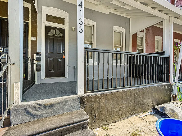 4133 Brown St #1 — Photo 4
