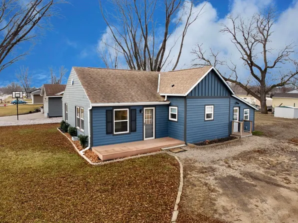 625 N 5th St, Pierce, NE 68767