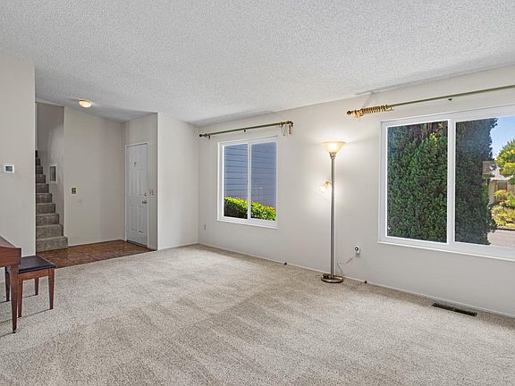 5th image of 2347 Maria Luz Court W