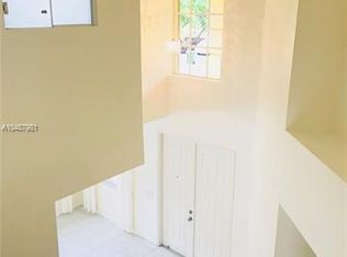 4182 Pinewood Ln, Weston, FL 33331