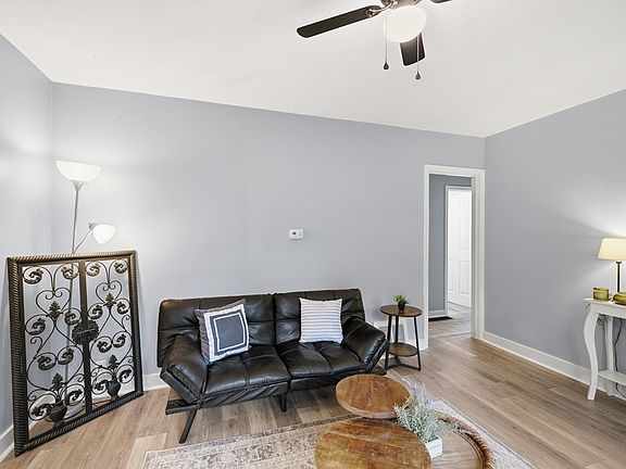 4th image of 193 Ridgewood Blvd
