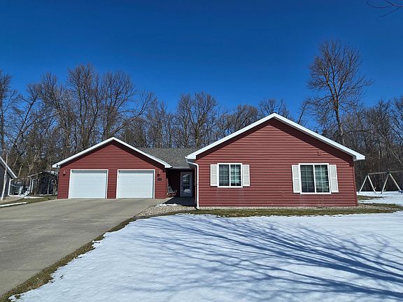 2nd image of 1618 Huron Dr