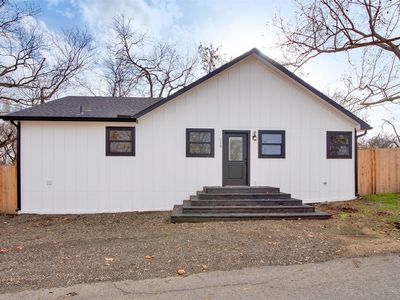 110 E Elm St, Bells, TX, 75414