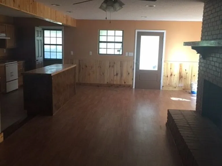 210 Pineleaf Ln — Photo 6