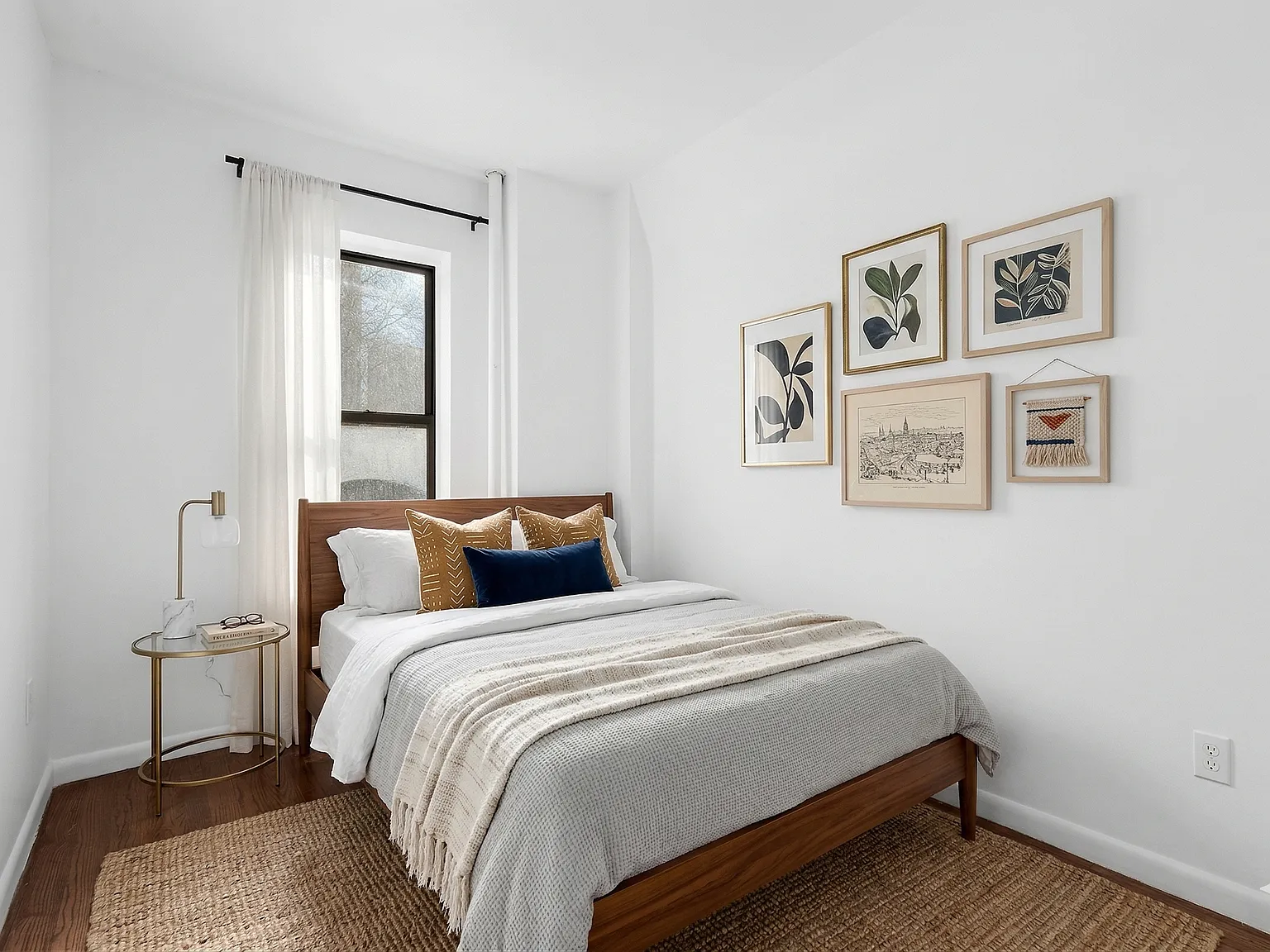 207 Madison Street — Photo 2