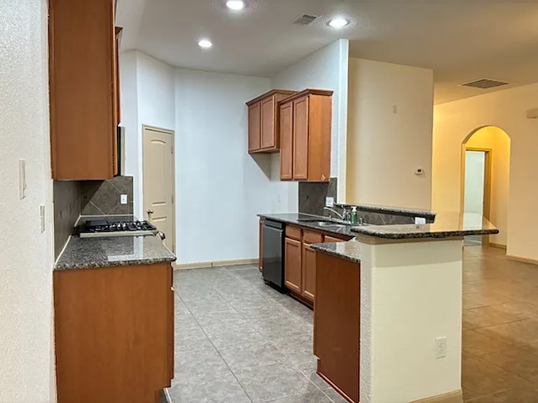 7042 Windy Run Ct — Photo 17