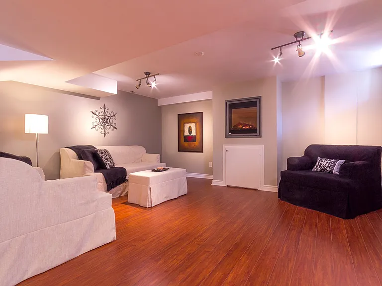 900 Somerville Ter #BASEMENT — Photo 2