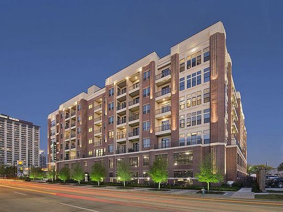 Our community is located in Houston's most walkable neighborhood.