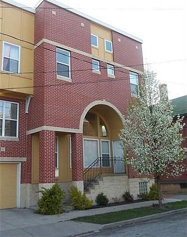 1st image of 1826 W 26th St