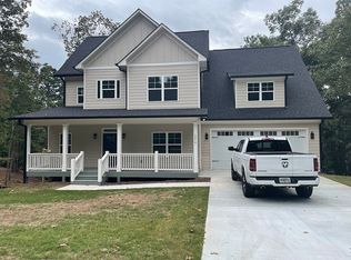 5216 Laurel Ln, Gainesville, GA 30507