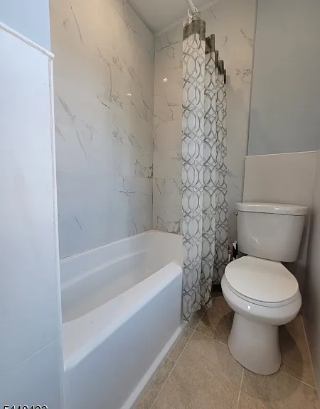 712 W Blancke St — Photo 4