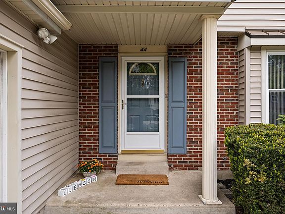 2nd image of 44 Clemson Rd