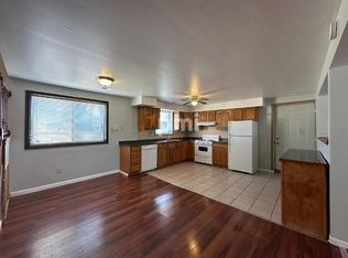 9865 Grant Pl, Crown Pt, IN 46307