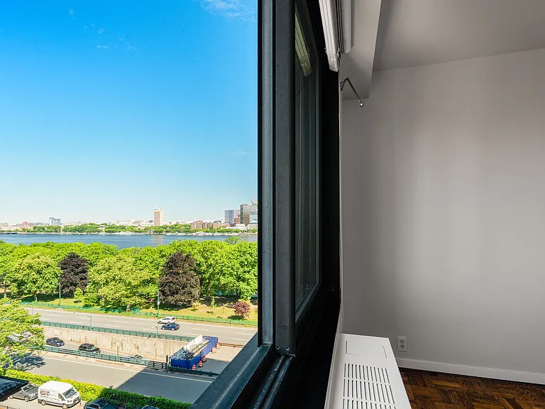 180 Beacon St #9 — Photo 22