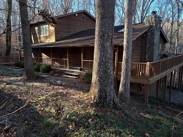 219 Merrylog Ln — Photo 32