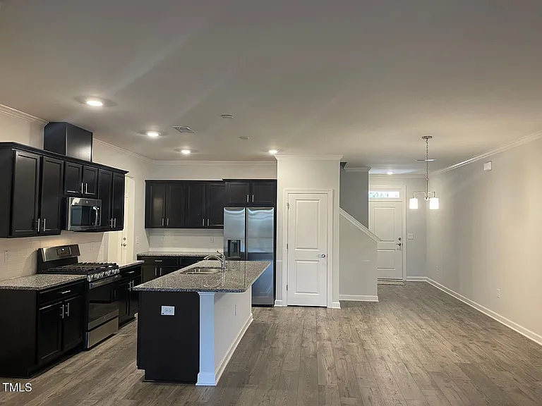 852 Money Island Pl — Photo 5