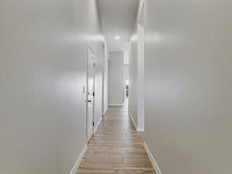 957 Gulf Streams Ave — Photo 5