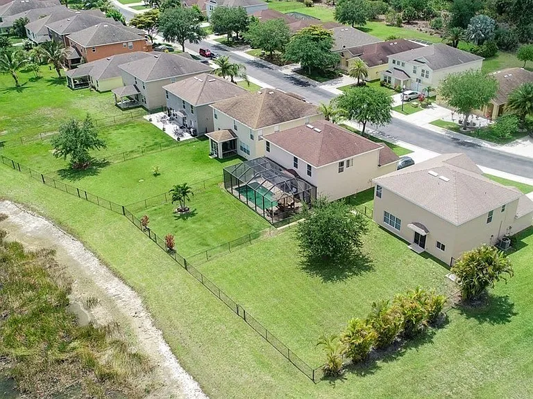 18168 Horizon View Blvd — Photo 3