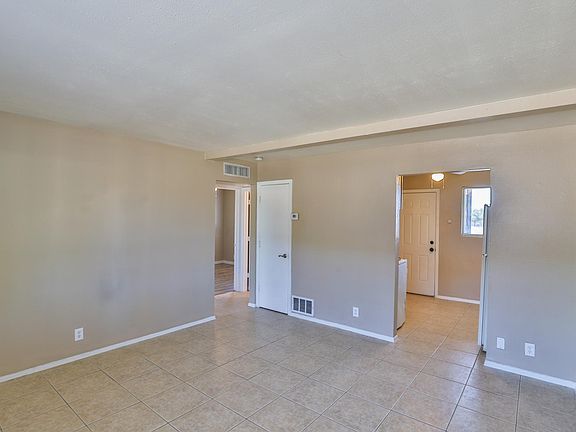 4th image of 820 E Purdue Ave APT A