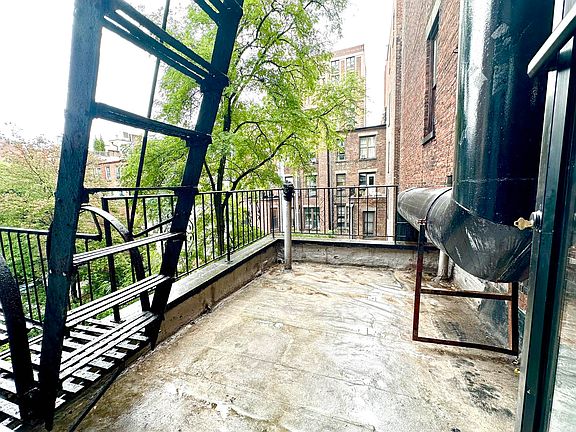 4th image of 103 W 70th St APT 4B