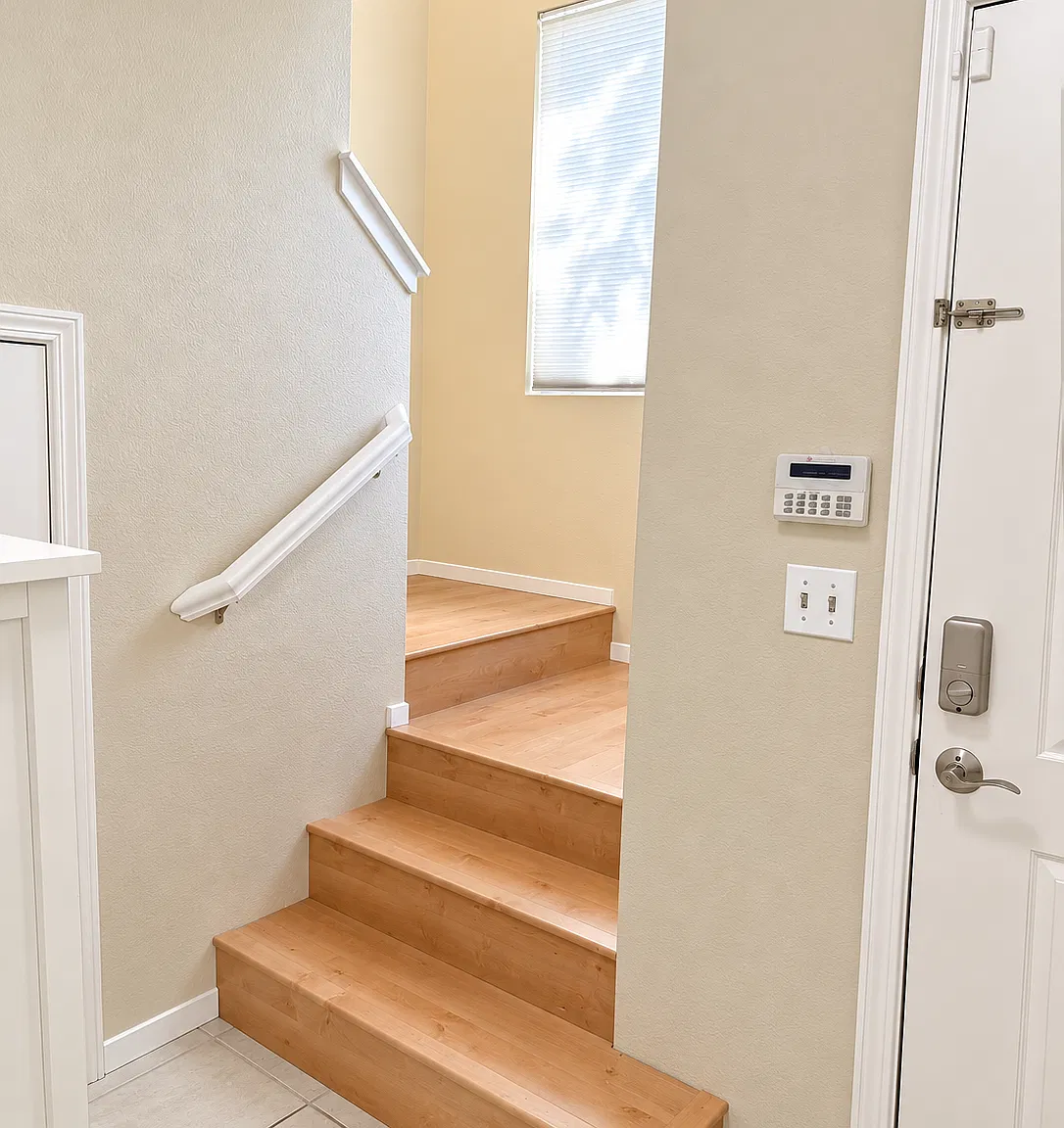1 bed, 1.5 bath, 975 sqft, $3,150 — Photo 4