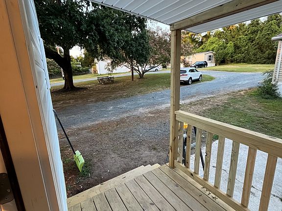 3rd image of 304 Hammond St