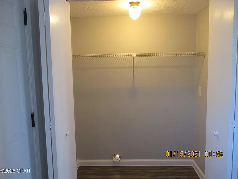 1222 Stephen Dr #1 — Photo 9
